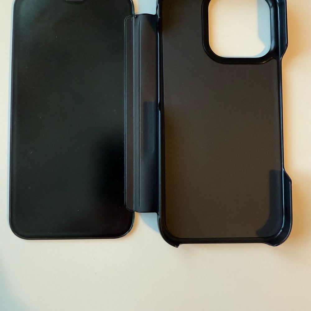 iPhone 16 Pro Protection Case - Picture 4 of 5